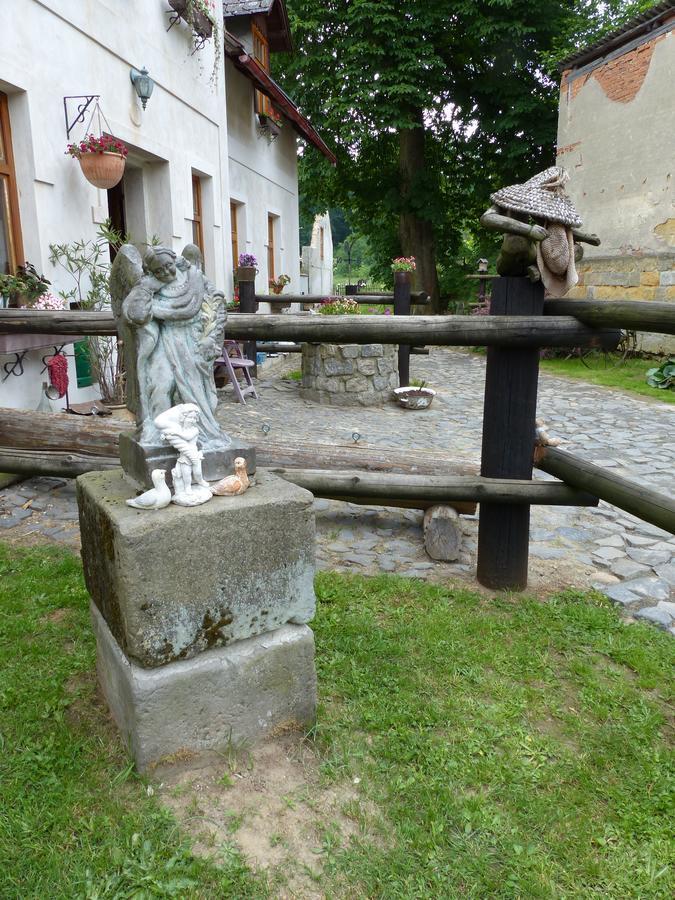 Penzion Suchac Osecna Zewnętrze zdjęcie